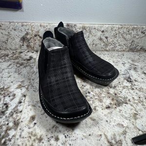 Alegria Slip-On Ankle Boots Nell Plaid To Meet You Black Size 5-5.5/35 New